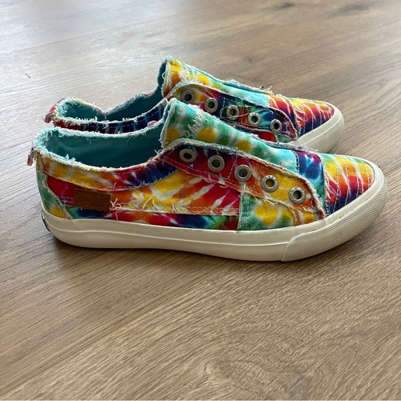 Blowfish Malibu Womens Play Sneaker, Rai Sz_6.5_Rainbow Tie Dye - Picture 4 of 5